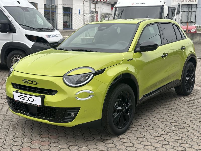 Fiat 600 (2026) Sport 1,2 T - 6 MT - fotka 3 z 20