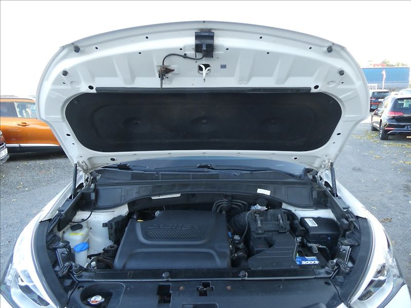 Hyundai Santa Fe 2,2 CRDi 4x4 Automat,DPH,Premi - fotka 36 z 62
