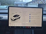 Tesla Model Y RWD 220kw TZ SOH 93,1 % - náhled 26