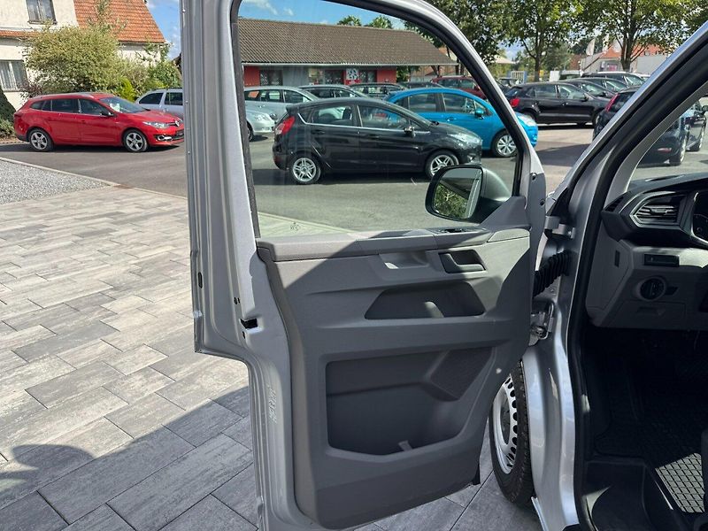 Volkswagen Transporter (2022) LR 2.0 TDI 103kW 4Motion - fotka 9 z 34