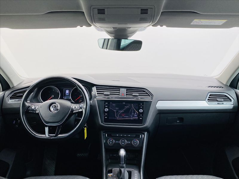Volkswagen Tiguan 2,0 TDI DSG 110 kW COMFORTLINE - fotka 9 z 27