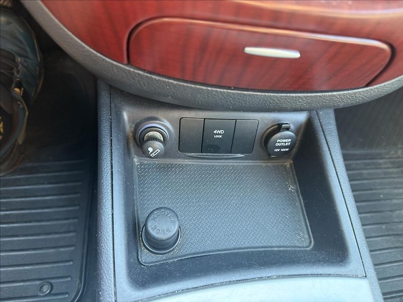 Hyundai Santa Fe 2,2 CRDi - fotka 14 z 25