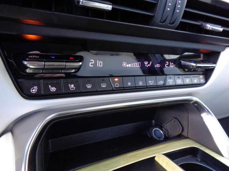 Mazda CX-80 (2026) 3,3d,254PS,AT,4x4,Ta.Plus,OKNO - fotka 17 z 34