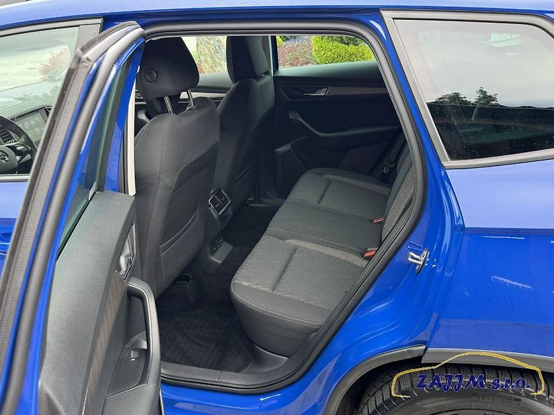 Škoda Karoq Style 2.0TDI 110kw 4x4 DSG - fotka 37 z 56