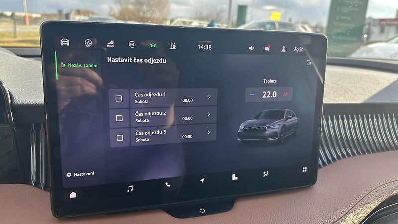 Škoda Superb (2025) TDI, 4x4, DSG, L&K, PANO,NEZ.T - fotka 23 z 28