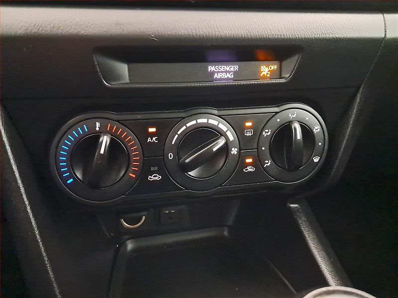 Mazda 3 (2016) 1.5 Skyactiv-G - fotka 13 z 17