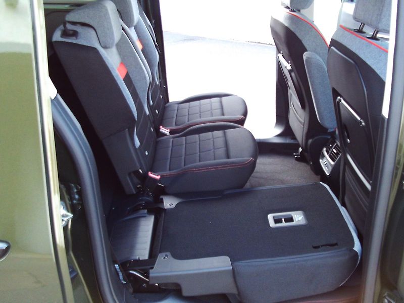 Citroën Berlingo (2026) MAX Diesel 130k Manual - fotka 12 z 17