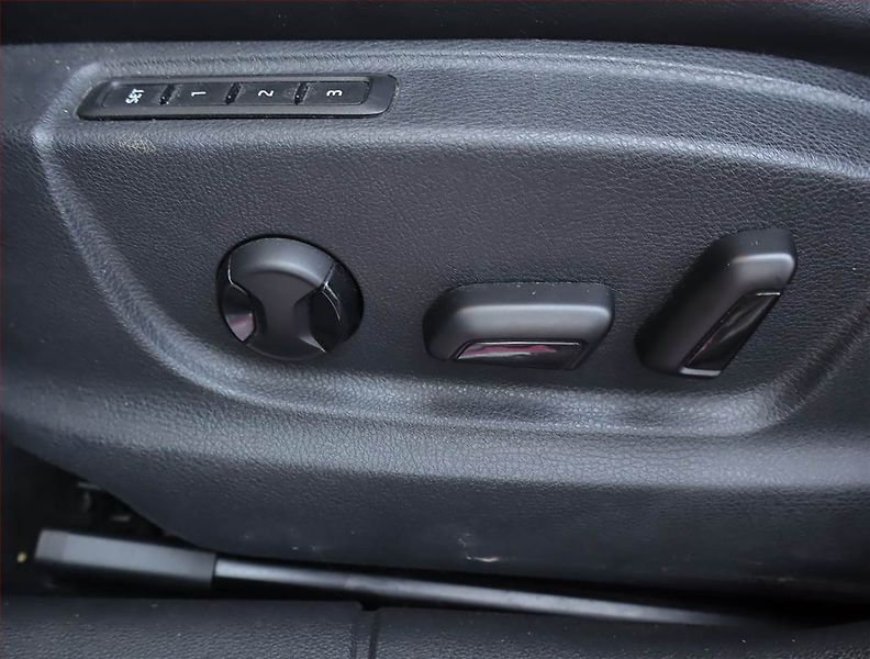 Škoda Octavia (2019) RS 2.0 TSI - fotka 23 z 27
