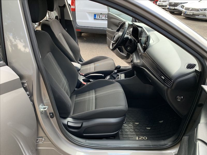 Hyundai i20 1,2 i SMART,1.MAJ.,ČR,SERVISKA - fotka 17 z 21