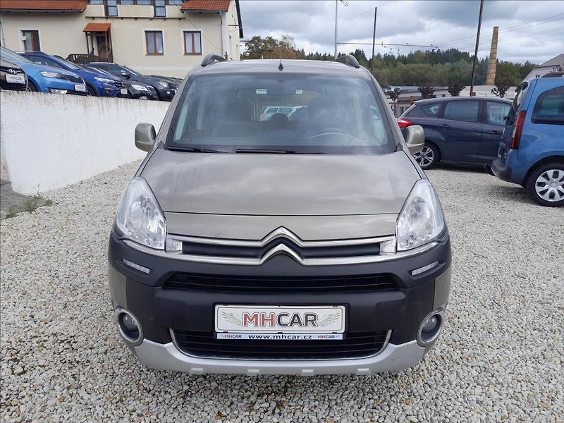 Citroën Berlingo 1,6 HDI 84kW - fotka 2 z 42