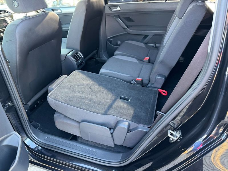 Volkswagen Touran (2016) 1,6 TDI 85 KW STK NAVI TAŽNÉ - fotka 34 z 50