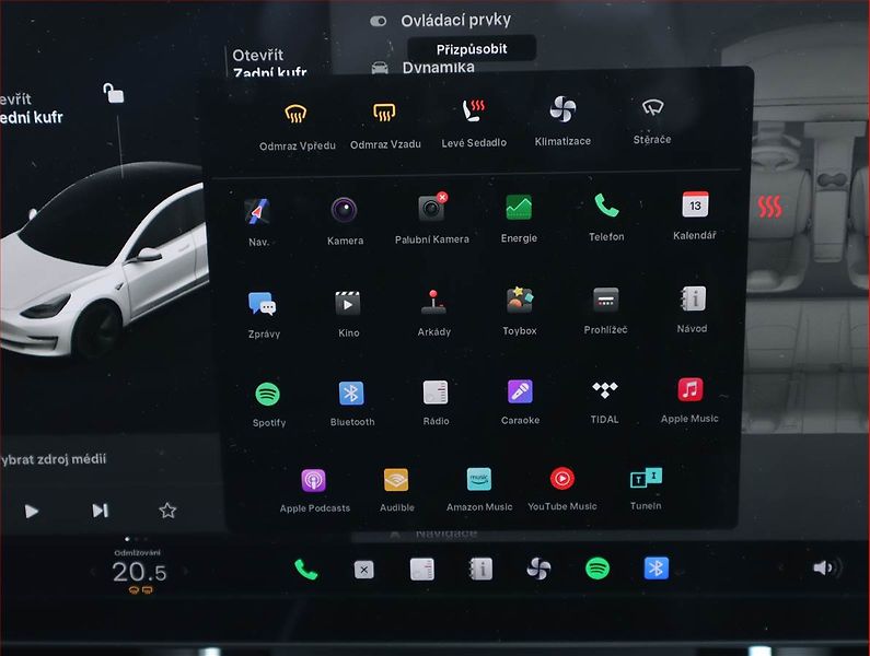 Tesla Model 3 (2020) Std Range Plus 52kWh, SoH 83% - fotka 21 z 24