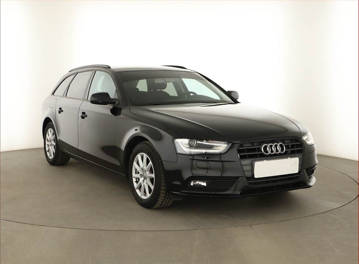 Audi A4 2.0 TDI, Automat, Navi