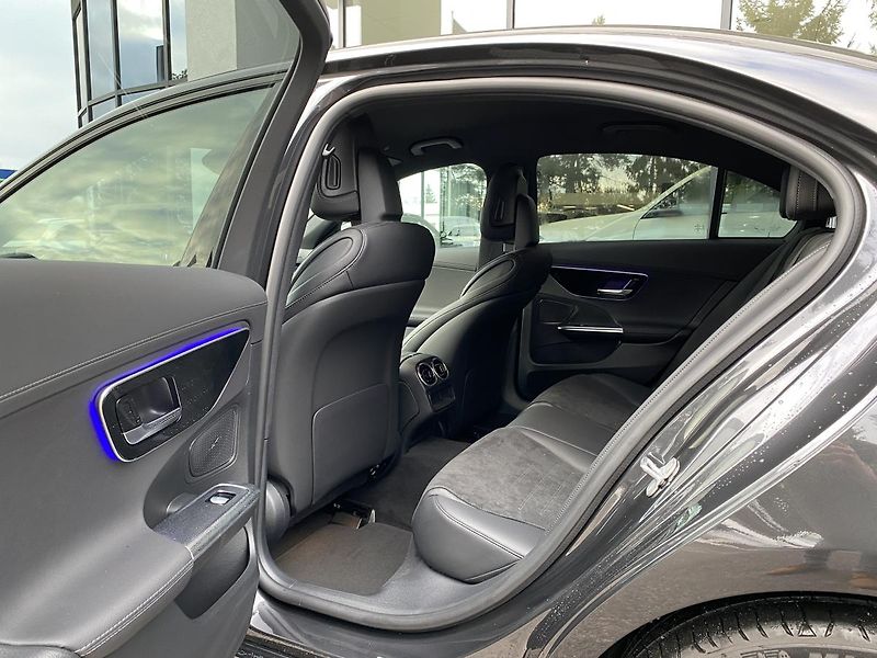 Mercedes-Benz Třídy C (2025) C 300 de 4M - HYBRID náhradní  - fotka 8 z 9