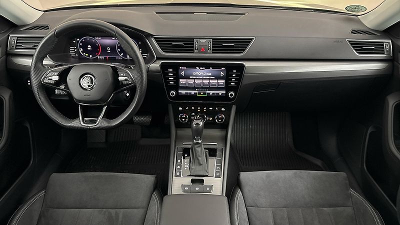 Škoda Superb 2.0 TSI DSG Style - fotka 8 z 31