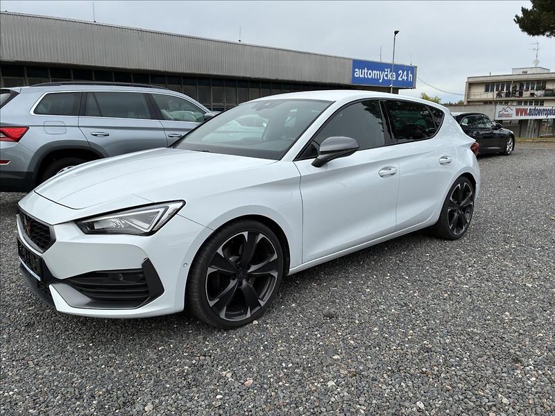 Cupra Leon 2,0 TSI 221 KW - fotka 2 z 29