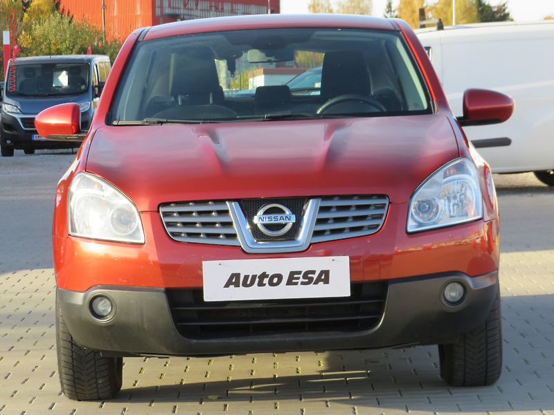 Nissan Qashqai (2009) 2.0i, AC, tempo - fotka 2 z 20