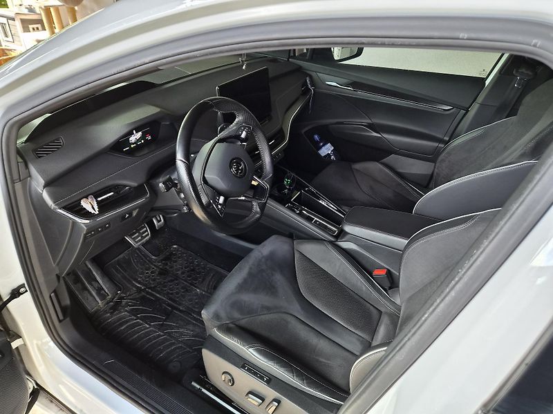 Škoda Enyaq (2021) IV 80 Sportline  - fotka 31 z 35