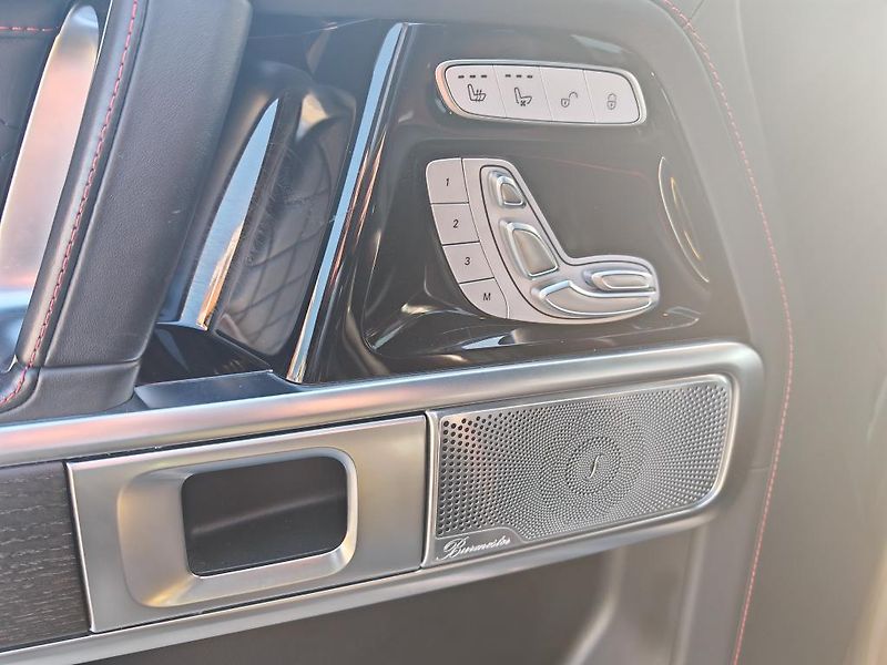 Mercedes-Benz Třídy G G 63 AMG BRABUS REZERVACE - fotka 22 z 48