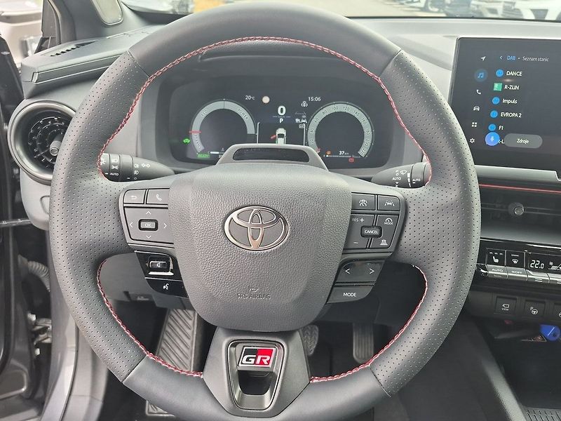 Toyota C-HR 2.0 HEV CVT 4X4 GR SPORT Premi - fotka 13 z 27