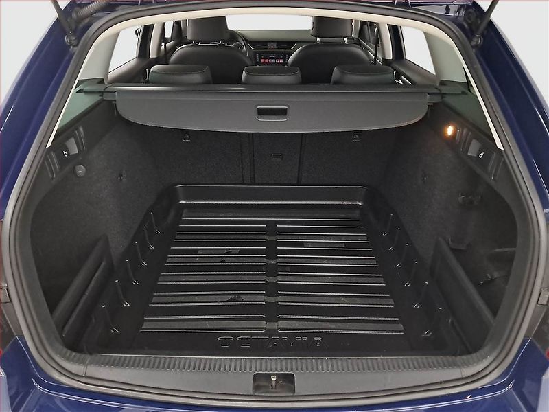 Škoda Octavia (2017) Scout 2.0 TDI, 4X4, Automat - fotka 14 z 20