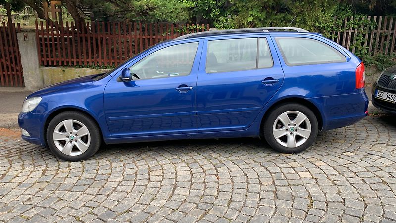 Škoda Octavia (2012) Octavia II, 1.6 TDi - fotka 3 z 10