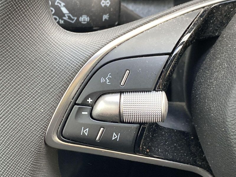 Škoda Scala (2024) 1.0 TSI Selection - fotka 21 z 32