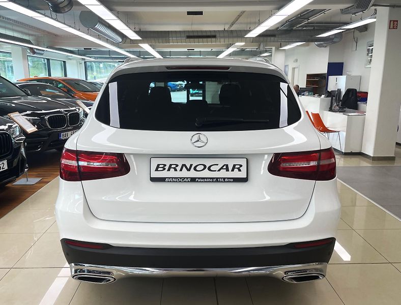 Mercedes-Benz GLC 220D 4Matic Exclusive, ČR - fotka 5 z 31