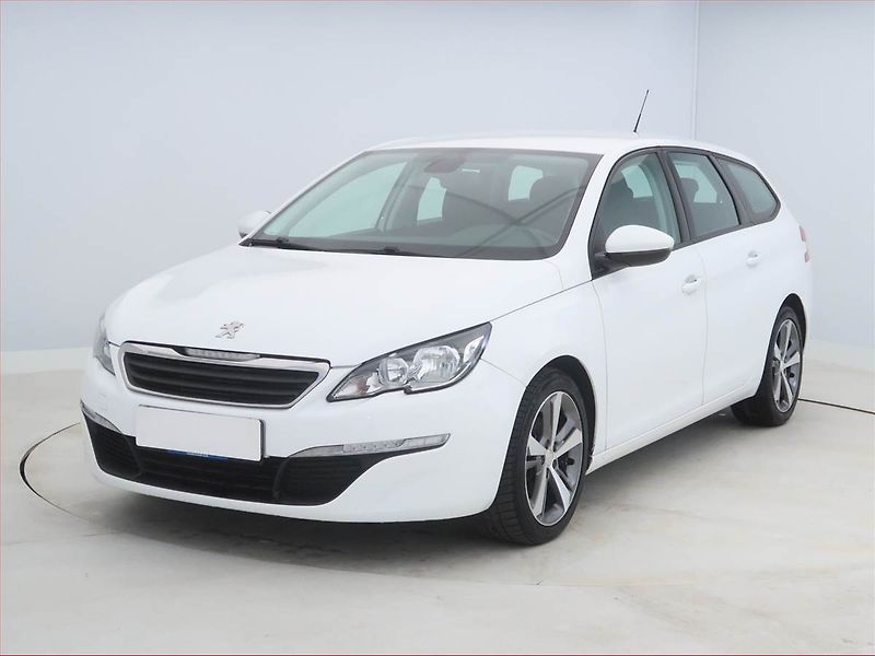 Peugeot 308 (2015) 1.6 e-HDi, Navi, Tempomat - fotka 2 z 20