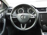 Škoda Octavia (2017) 1.6 TDi, Ambiente, DSG, panor - náhled 14
