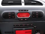 Seat Leon 2,0 TFSI 180kW FR - náhled 20