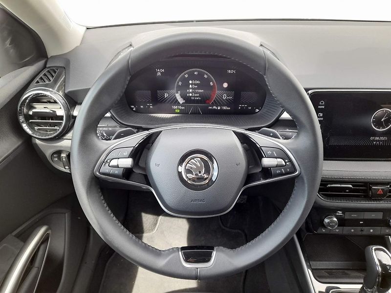 Škoda Fabia Top Selection 1.0 TSI 85kW 7AP - fotka 20 z 20