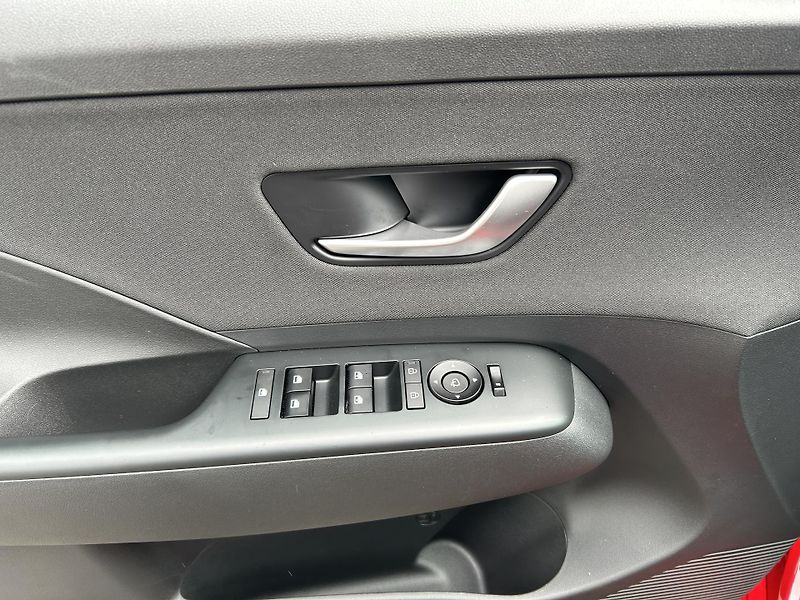 Hyundai Kona NOVÁ KONA Electric 48,6 kWh - fotka 16 z 33