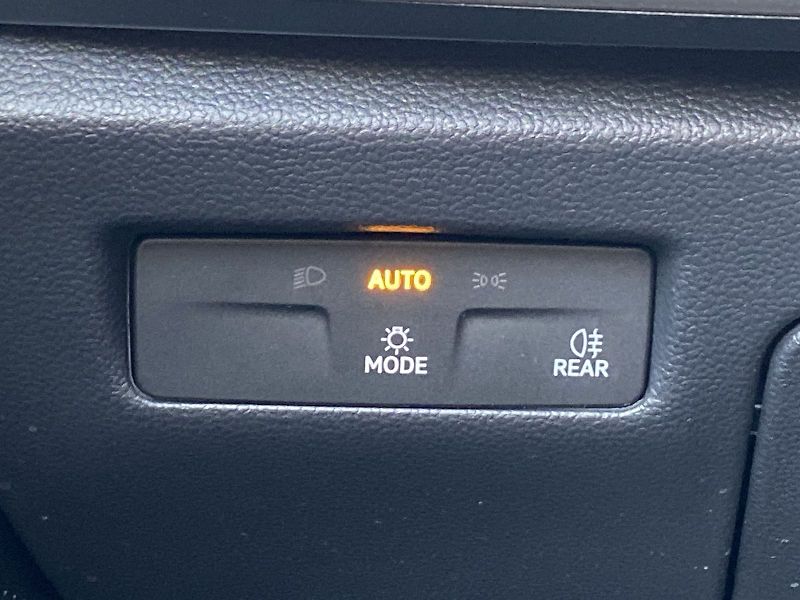 Škoda Superb (2025) 2.0 TDI DSG Selection - fotka 22 z 37