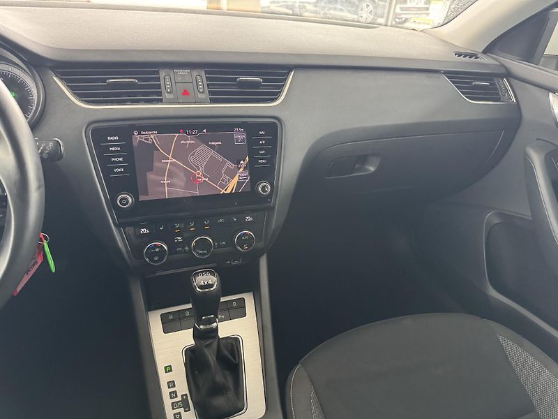 Škoda Octavia (2020) 2,0TDi DSG 4x4 NAVIGACE TAŽNÉ - fotka 12 z 26