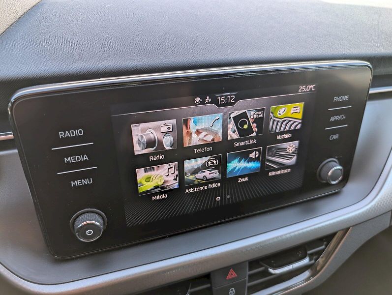Škoda Scala (2022) 1,0 TSI / 81 kW DSG Style Extr - fotka 21 z 30