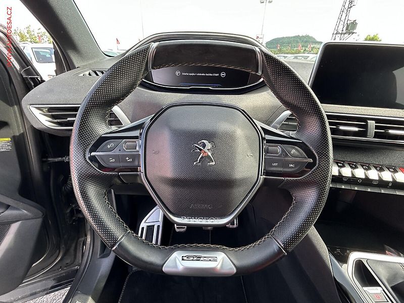 Peugeot 3008 (2018) 1.2 PT, GT Line - fotka 12 z 19