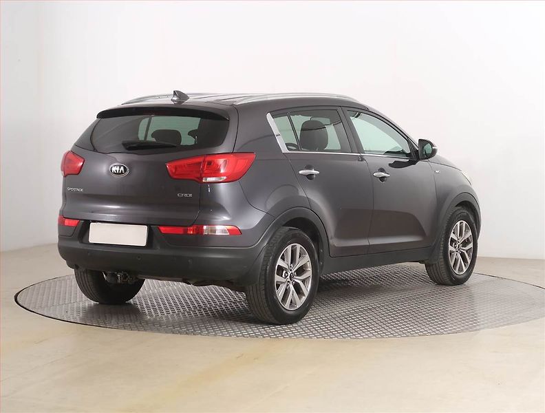 Kia Sportage (2015) Premium 2.0 CRDi, 4X4 - fotka 5 z 19