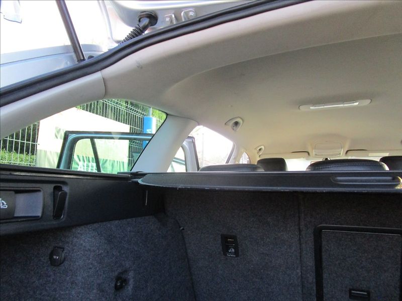 Škoda Octavia Combi 1.6TDi Greenline, Bi-xen - fotka 50 z 56