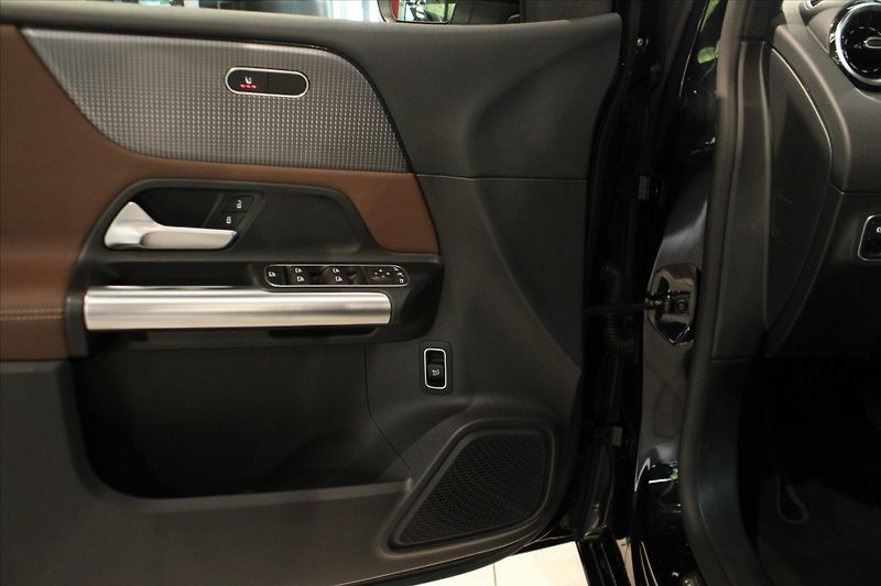 Mercedes-Benz Třídy B 180 Progressive DPH/7G/Kamera - fotka 10 z 34