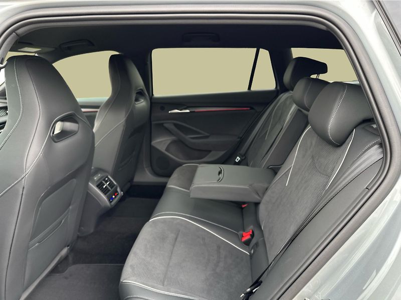 Škoda Superb (2026) 2,0 TDI 110 kW 7-stup. automat - fotka 11 z 24