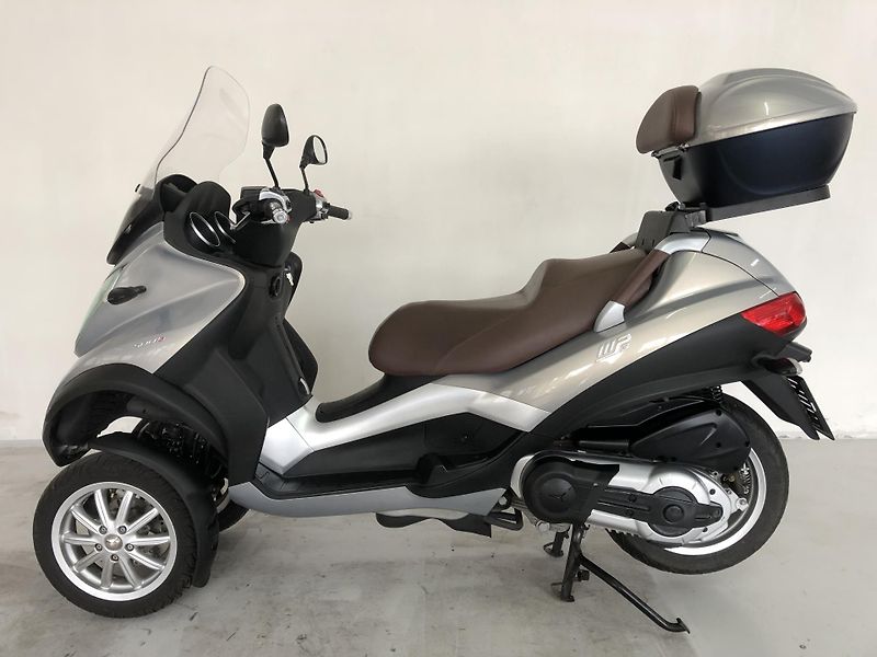 Piaggio MP3 500 LT - fotka 4 z 19