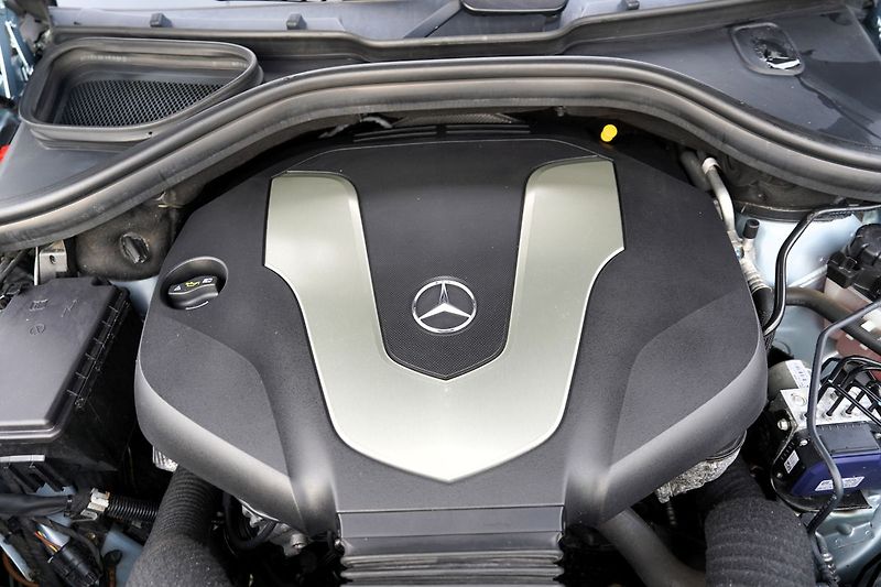 Mercedes-Benz GLS 350d 4Matic, ČR, 7 míst - fotka 10 z 50