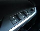 Suzuki Vitara (2017) 1.6 VVT, Serv.kniha, Navi - náhled 17