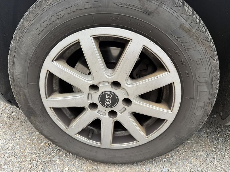 Audi A4 1.9 TDI - fotka 19 z 21