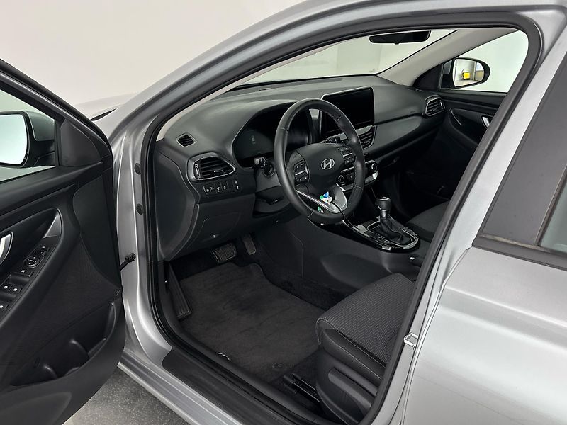 Hyundai i30 Smart DCT - fotka 6 z 30