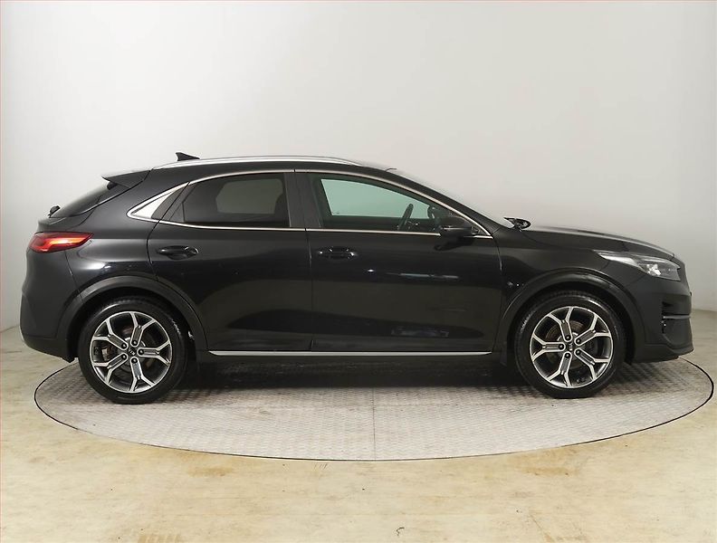 Kia XCeed (2019) TOP 1.4 T-GDI, Automat - fotka 6 z 26