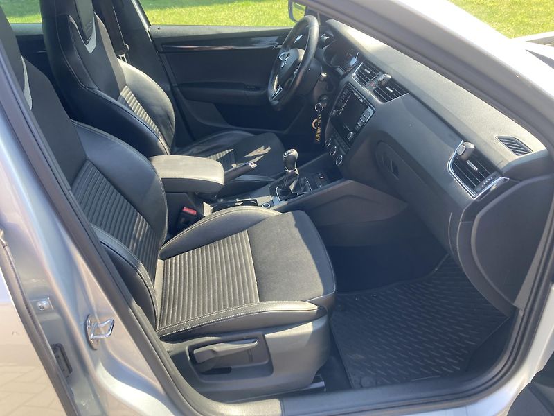 Škoda Octavia (2015) - fotka 13 z 17
