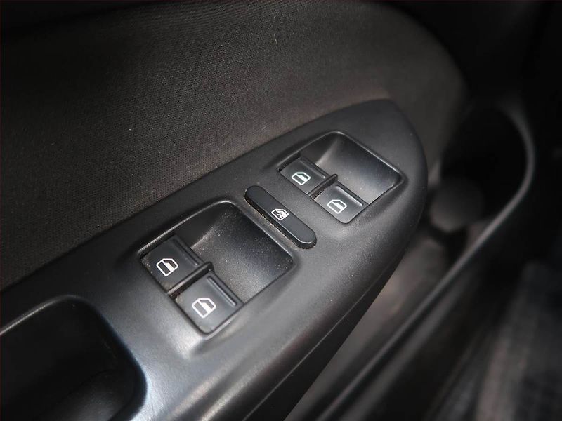Škoda Octavia (2010) Ambiente 1.2 TSI, Serv.kniha - fotka 15 z 16