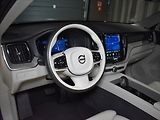 Volvo XC60 2,0 B4 AWD Plus dark Bezklíč - náhled 12